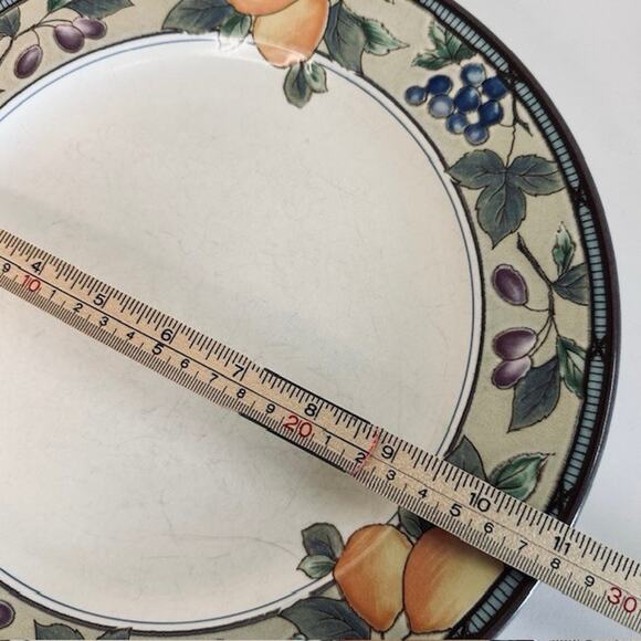 Mikasa Garden Harvest 5 Dinner Plates Intaglio, Fruit & Leaves On Rim, Cream VTG - Picture 5 of 11